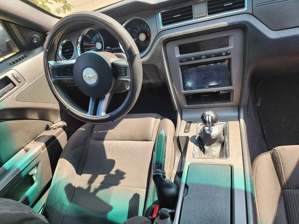 2012 Ford S197 Mustang - Image 9 of 10