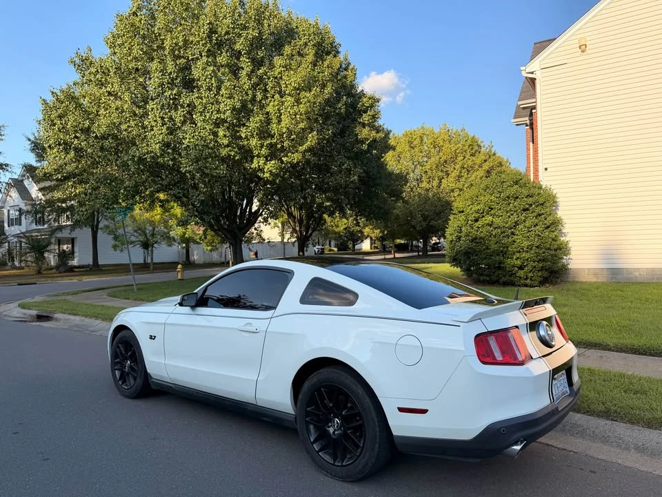 2012 Ford S197 Mustang - Image 4 of 11