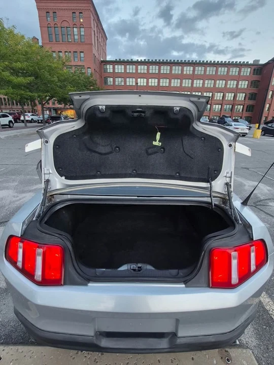 2012 Ford S197 Mustang - Image 16 of 17