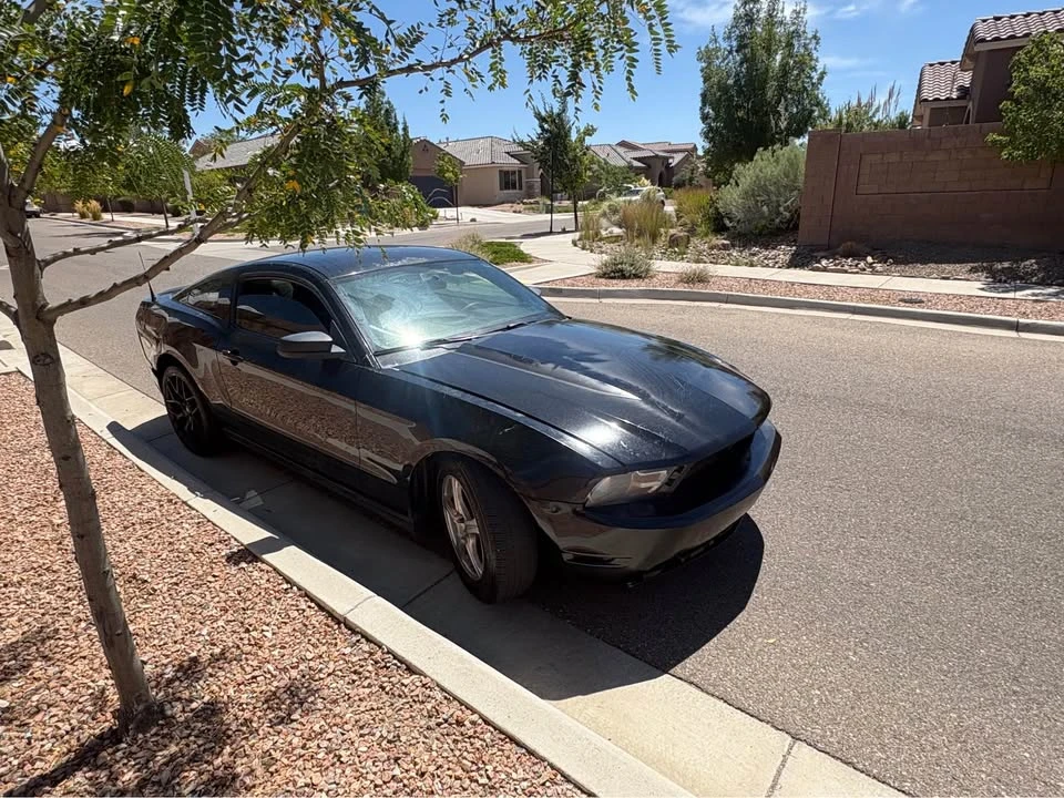 2012 Ford S197 Mustang - Image 2 of 3