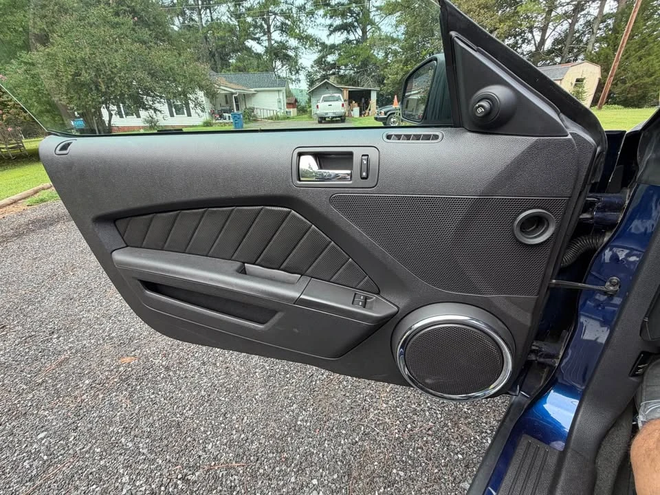2012 Ford S197 Mustang - Image 13 of 20