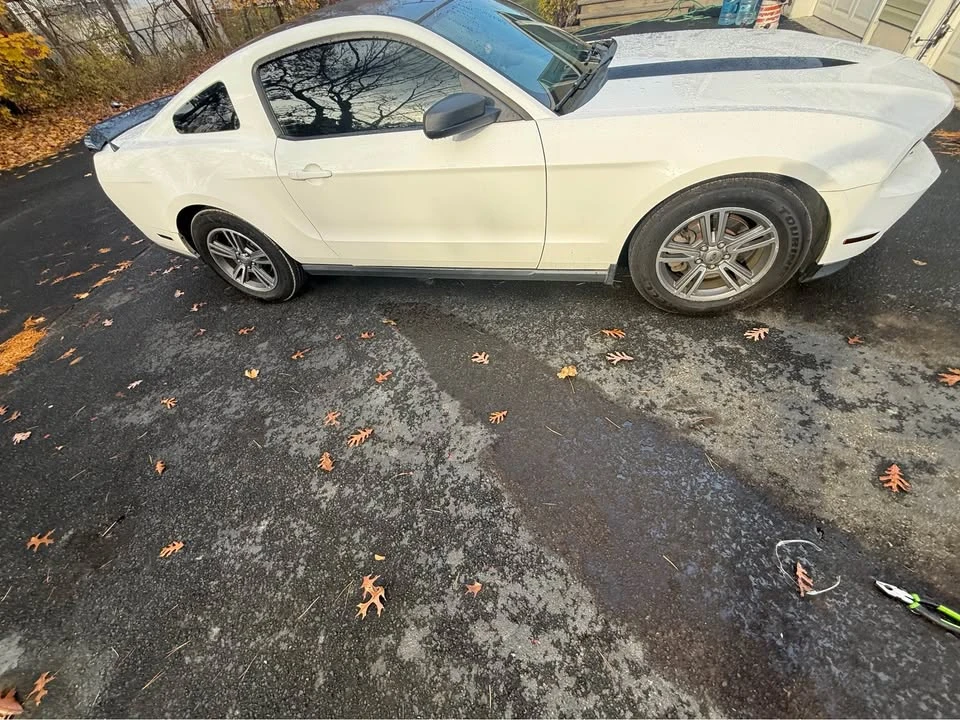 2012 Ford S197 Mustang - Image 2 of 8
