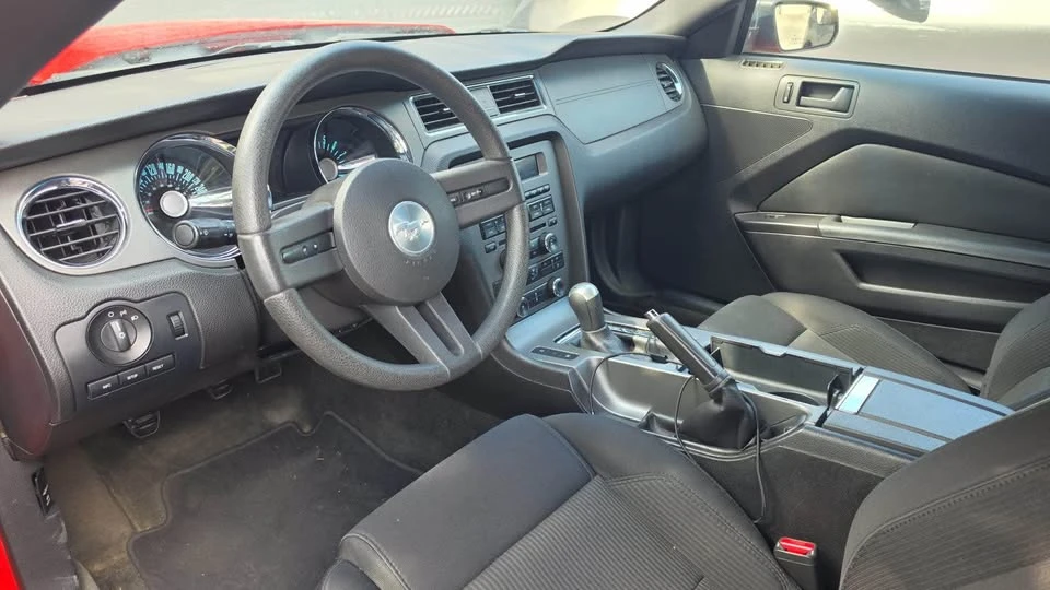 2012 Ford S197 Mustang - Image 7 of 11