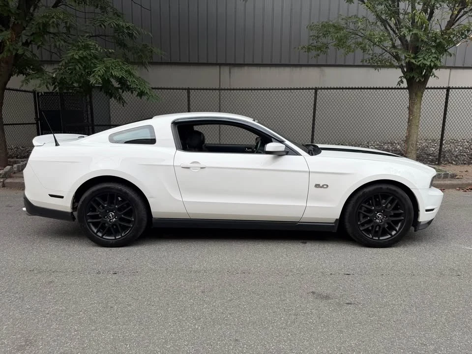 2012 Ford S197 Mustang - Image 8 of 17