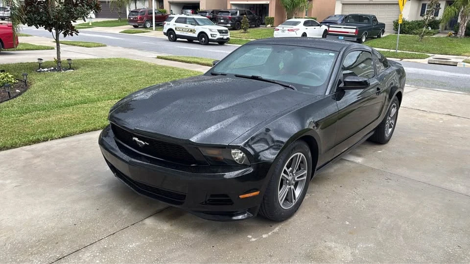 2012 Ford S197 Mustang - Image 2 of 11
