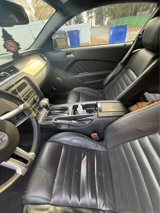 2012 Ford S197 Mustang - Image 3 of 8