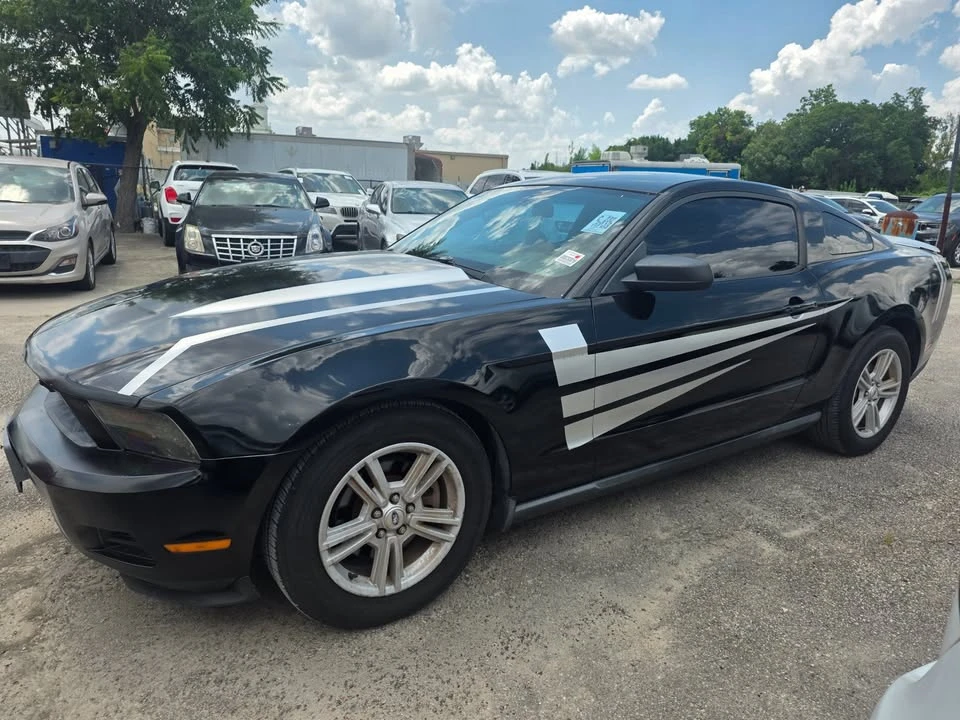 2012 Ford S197 Mustang - Image 2 of 16