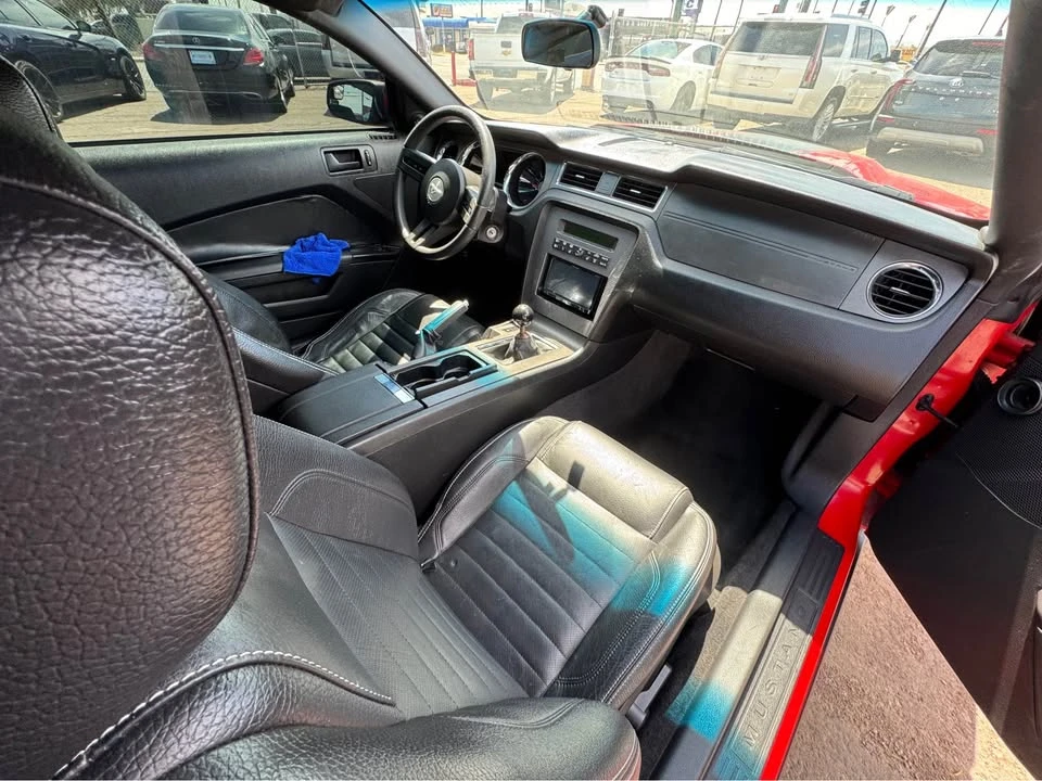 2012 Ford S197 Mustang - Image 10 of 12