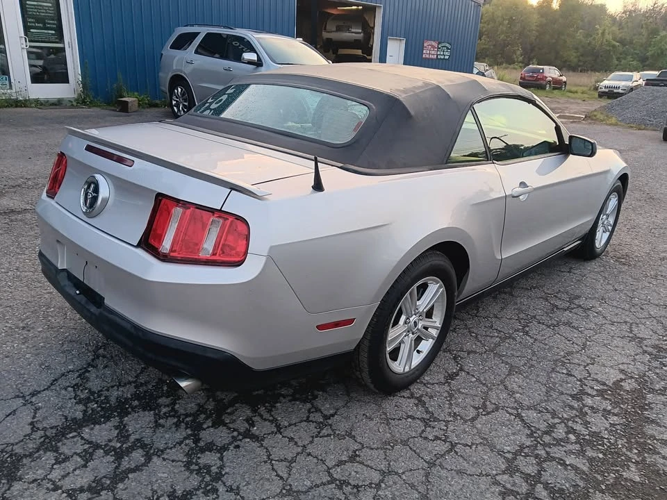 2012 Ford S197 Mustang - Image 5 of 12