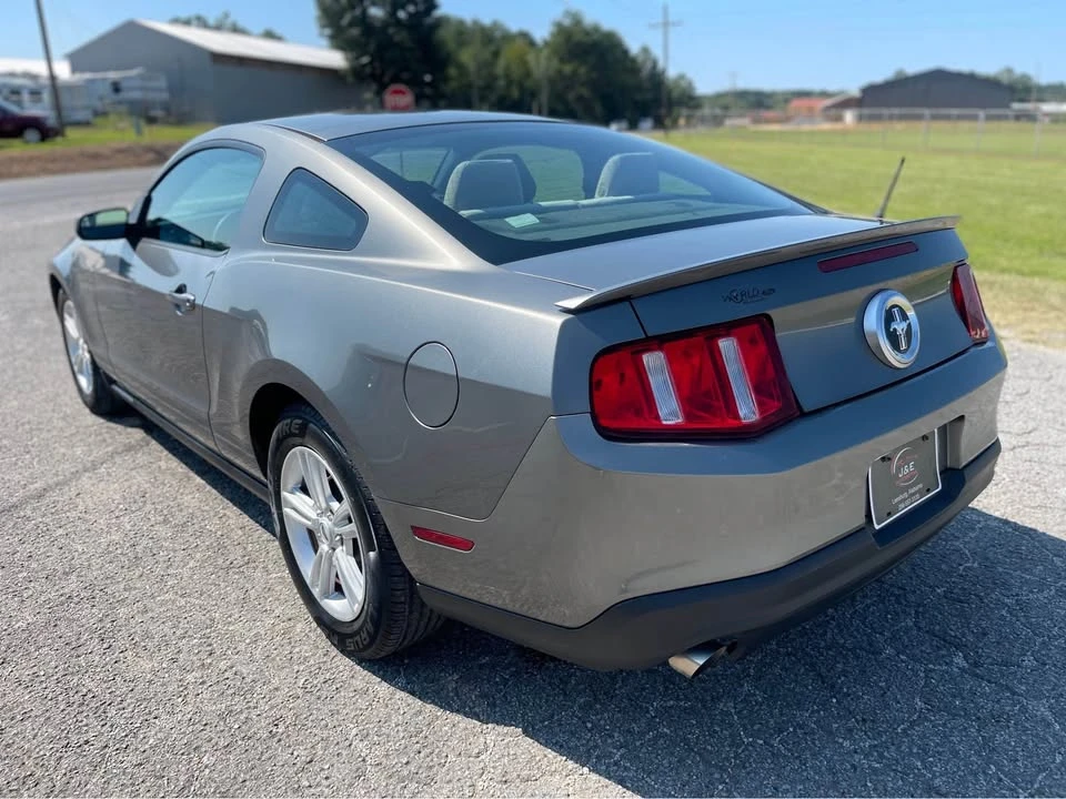 2012 Ford S197 Mustang - Image 4 of 8