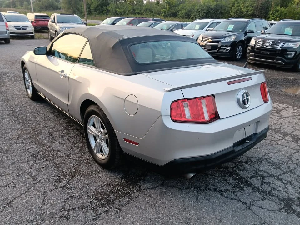 2012 Ford S197 Mustang - Image 3 of 12