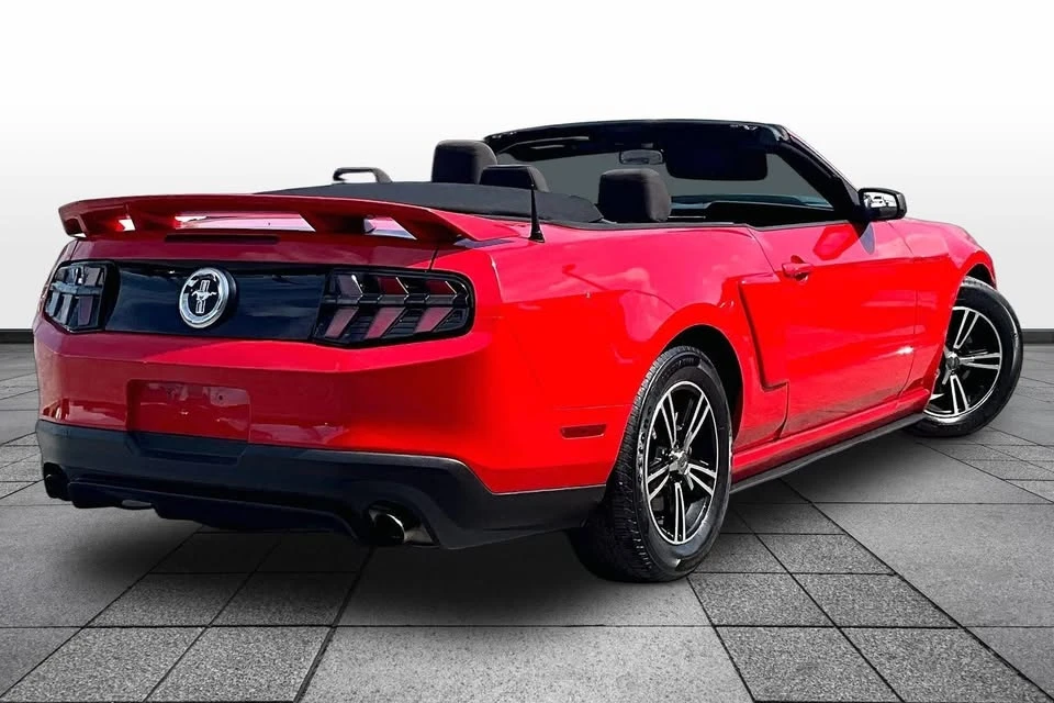 2012 Ford S197 Mustang - Image 2 of 6