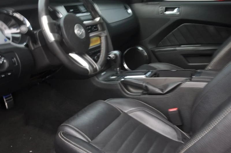 2012 Ford S197 Mustang - Image 15 of 20