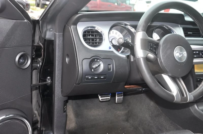 2012 Ford S197 Mustang - Image 17 of 20