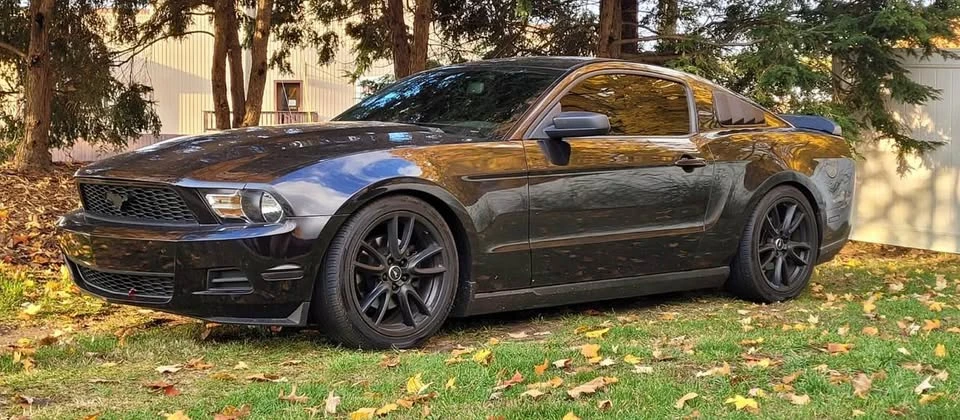 2012 Ford S197 Mustang - Image 2 of 5