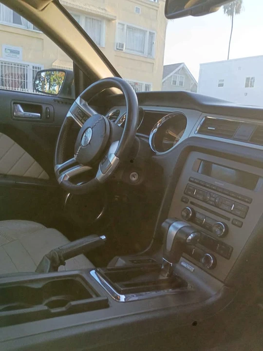 2012 Ford S197 Mustang - Image 10 of 13