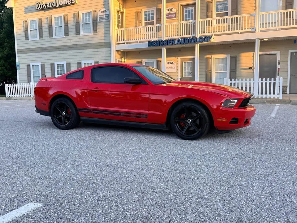 2012 Ford S197 Mustang - Image 2 of 11