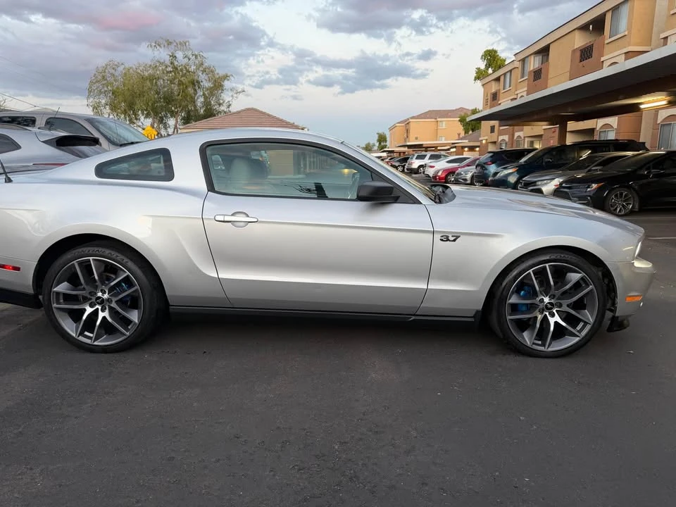 2012 Ford S197 Mustang - Image 6 of 9