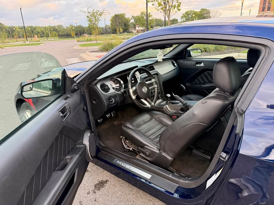 2012 Ford S197 Mustang - Image 6 of 11