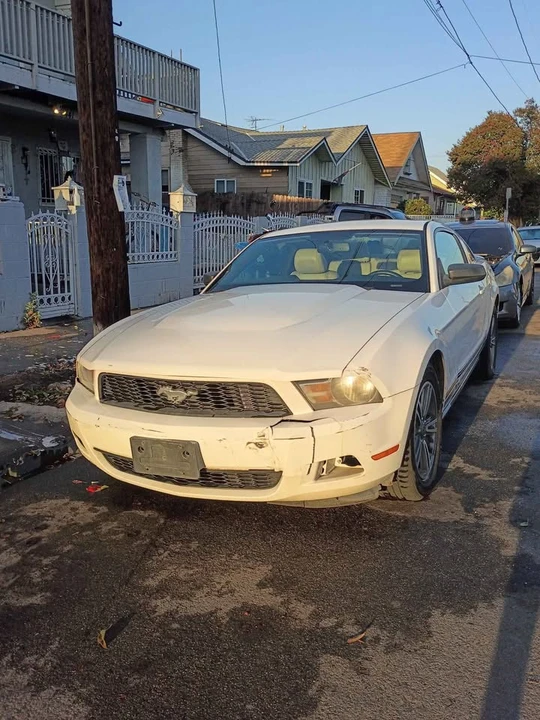 2012 Ford S197 Mustang - Image 6 of 13