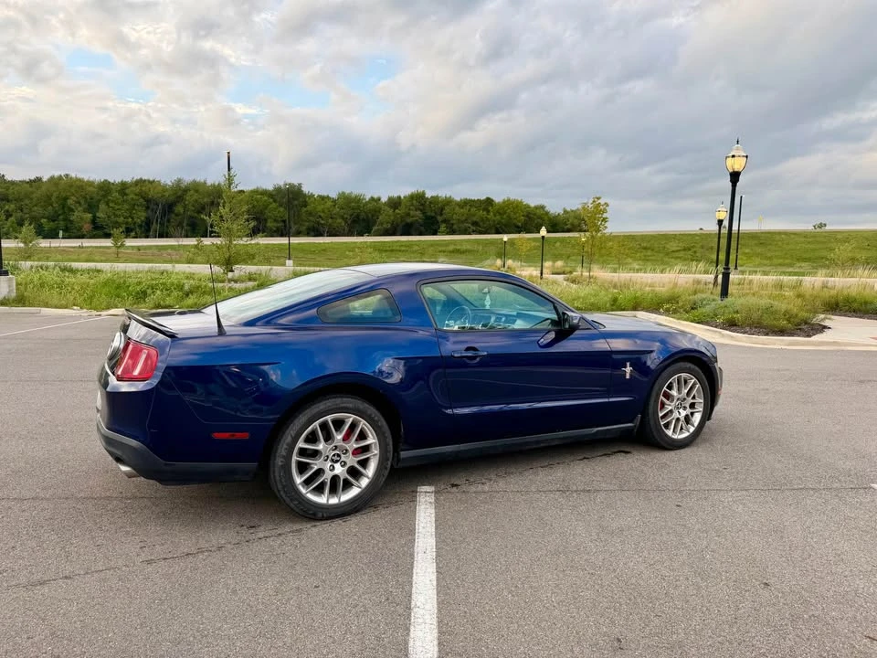 2012 Ford S197 Mustang - Image 4 of 11