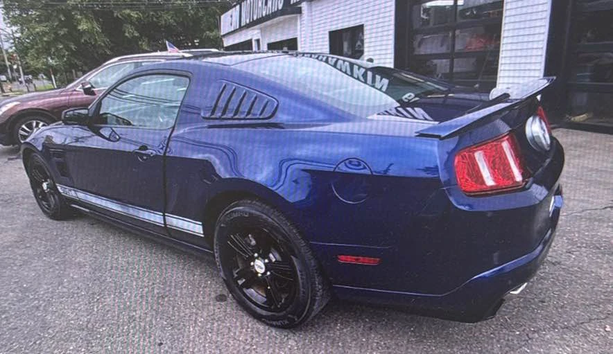 2012 Ford S197 Mustang - Image 5 of 10