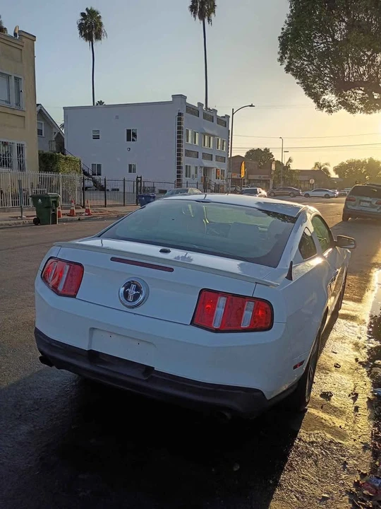 2012 Ford S197 Mustang - Image 4 of 13