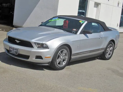 2012 Ford Mustang V6 Premium Convertible