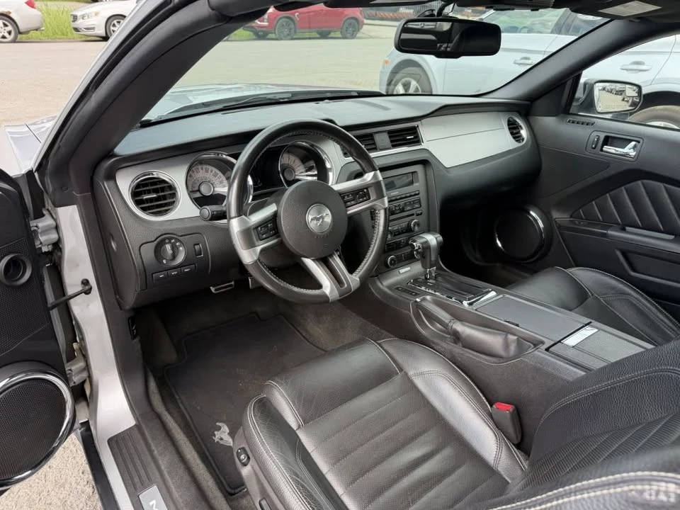 2012 Ford S197 Mustang - Image 12 of 16