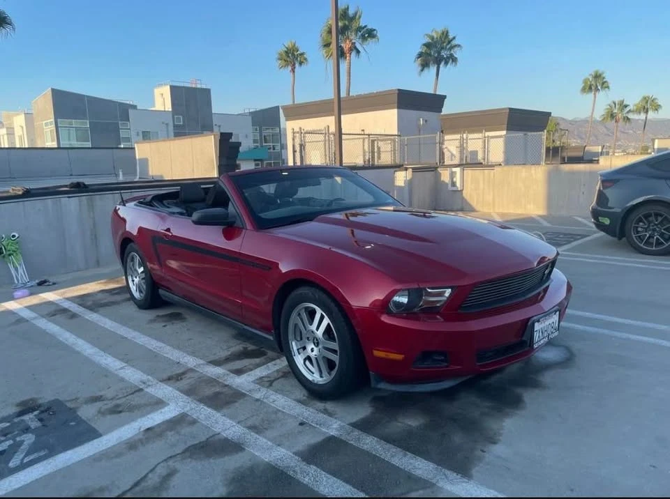 2012 Ford S197 Mustang - Image 2 of 7