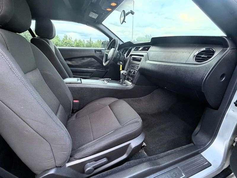 2012 Ford S197 Mustang - Image 14 of 20