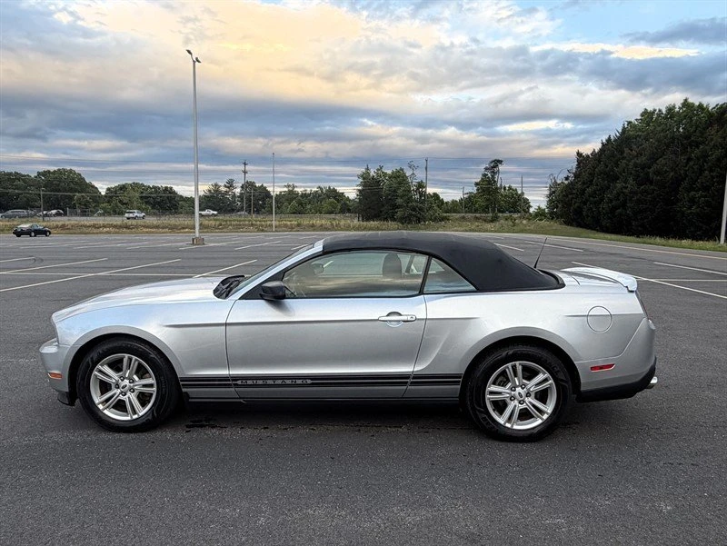 2012 Ford S197 Mustang - Image 2 of 20