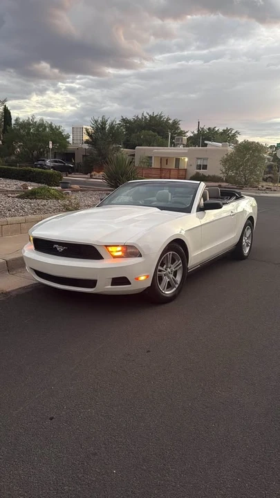 2012 Ford S197 Mustang - Image 3 of 10