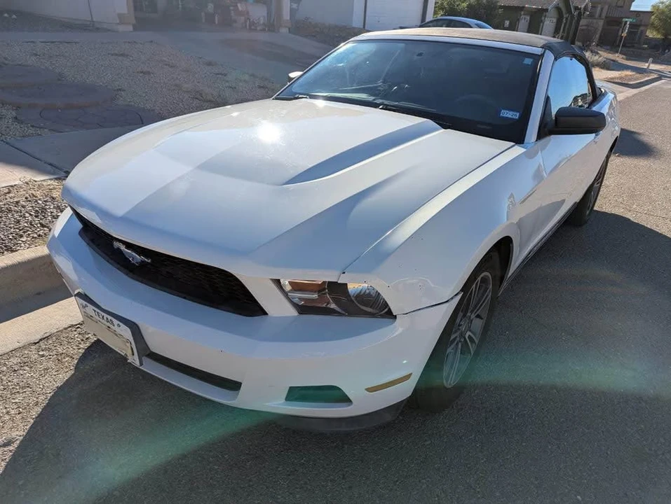 2012 Ford S197 Mustang - Image 2 of 11