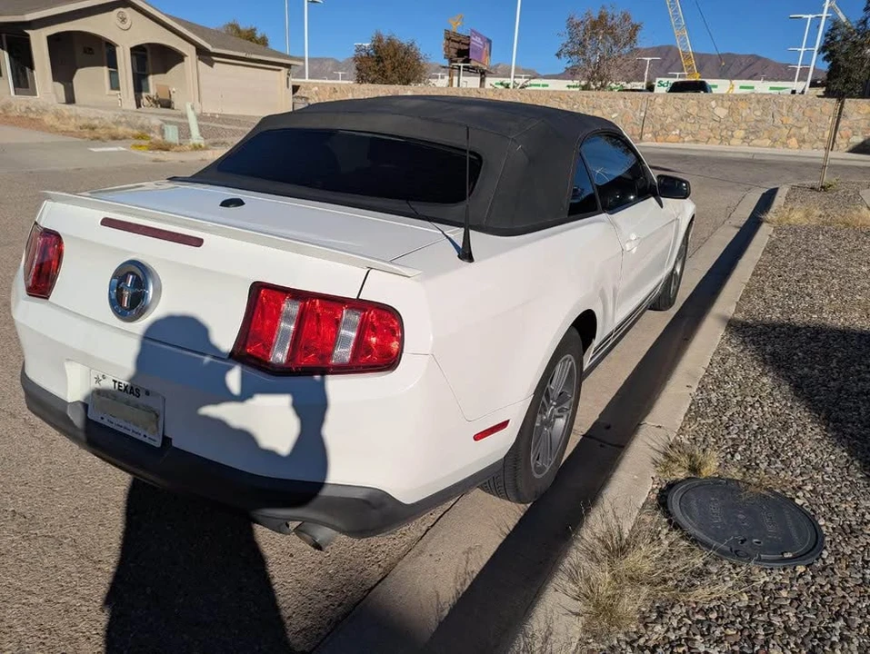 2012 Ford S197 Mustang - Image 5 of 11