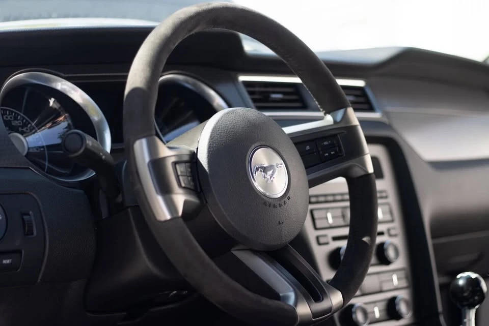 2012 Ford S197 Mustang - Image 16 of 20