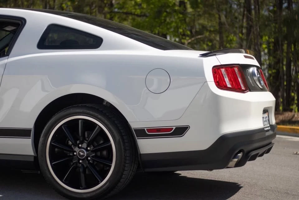 2012 Ford S197 Mustang - Image 10 of 20