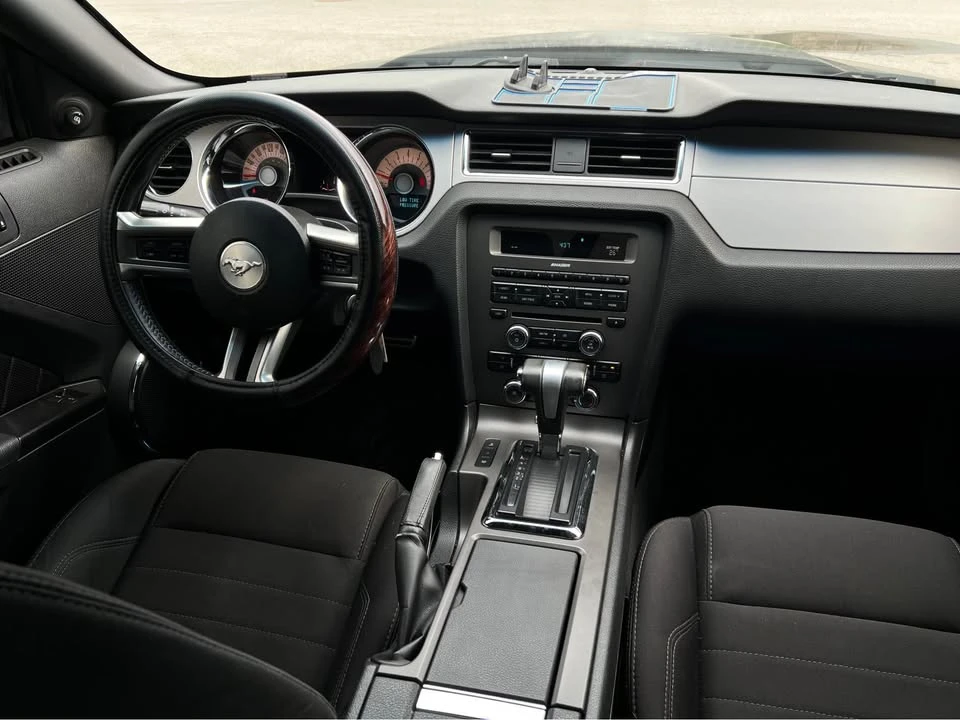 2012 Ford S197 Mustang - Image 11 of 14