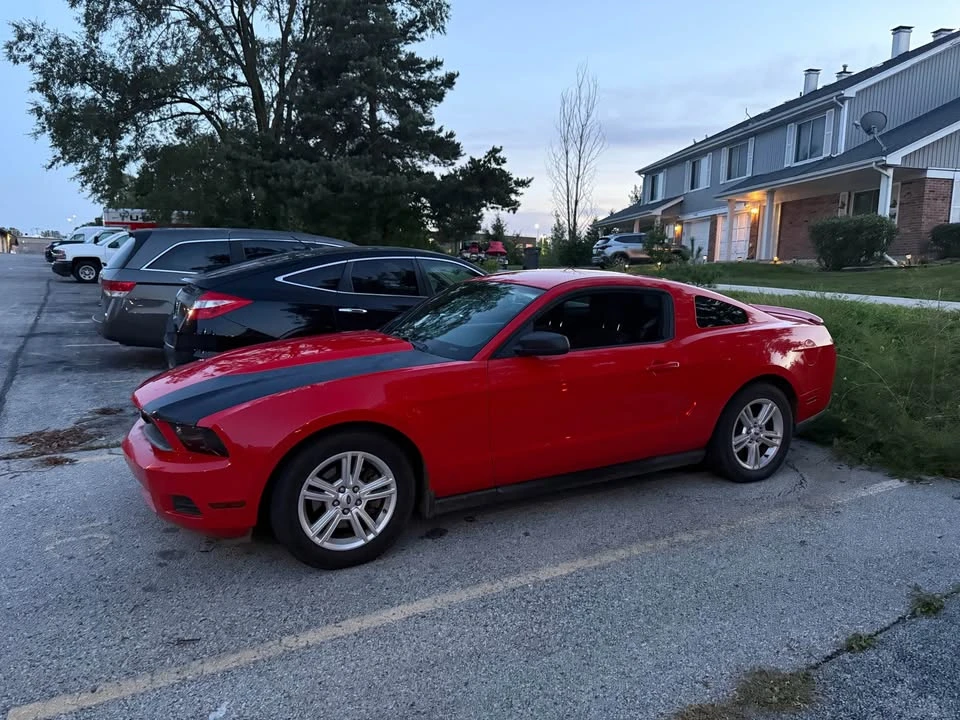 2012 Ford S197 Mustang - Image 2 of 8