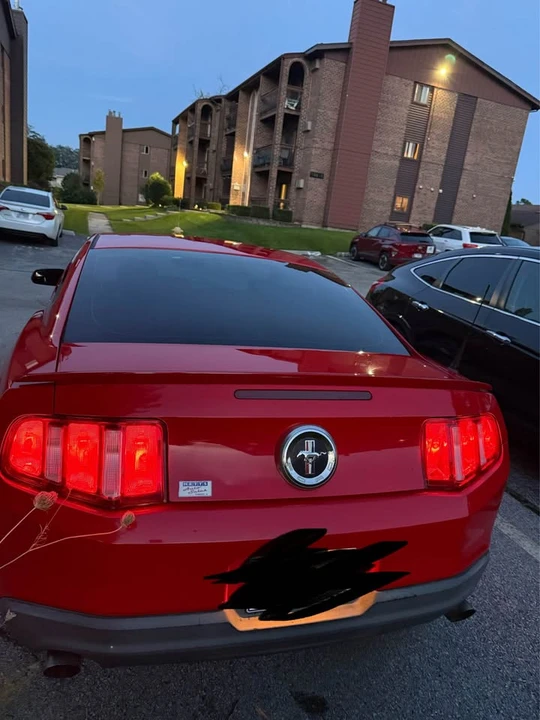 2012 Ford S197 Mustang - Image 4 of 8