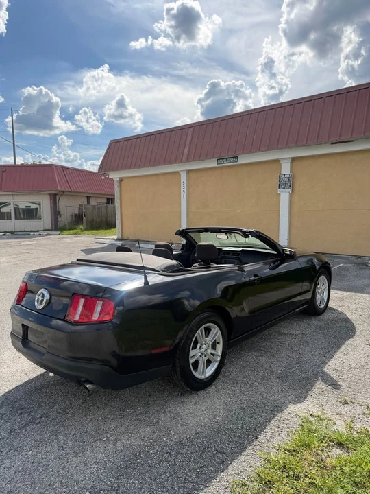 2012 Ford S197 Mustang - Image 11 of 14