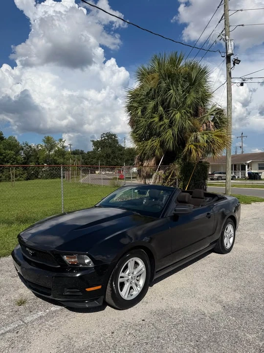 2012 Ford S197 Mustang - Image 9 of 14