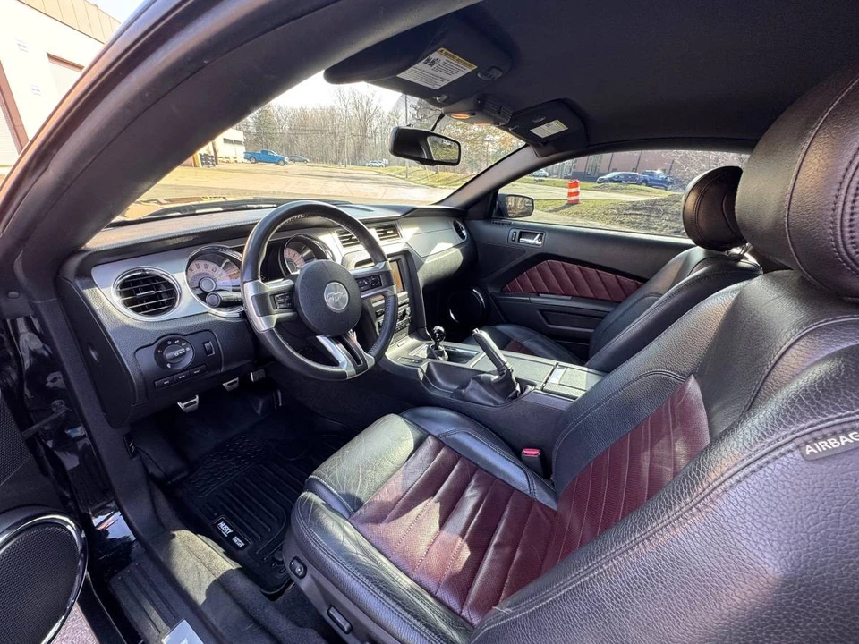 2012 Ford S197 Mustang - Image 11 of 19