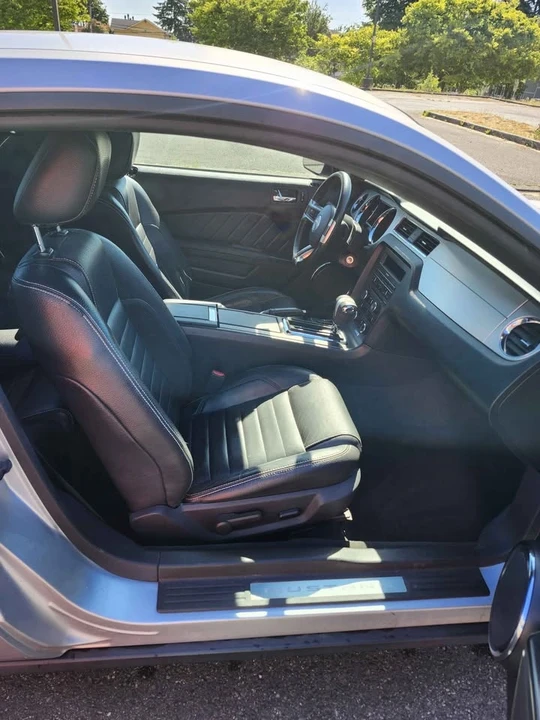 2012 Ford S197 Mustang - Image 6 of 8