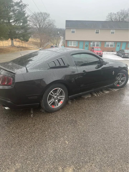 2012 Ford S197 Mustang - Image 3 of 7