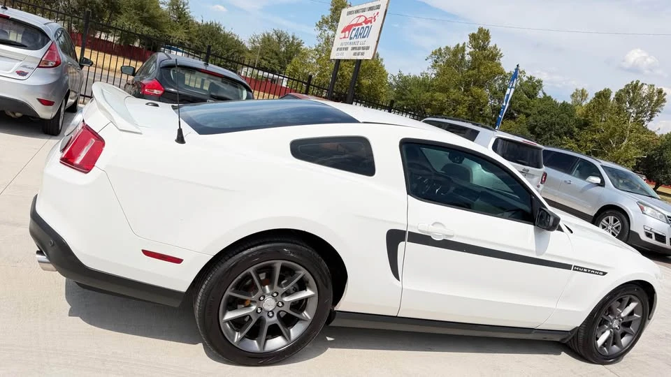 2012 Ford S197 Mustang - Image 3 of 9