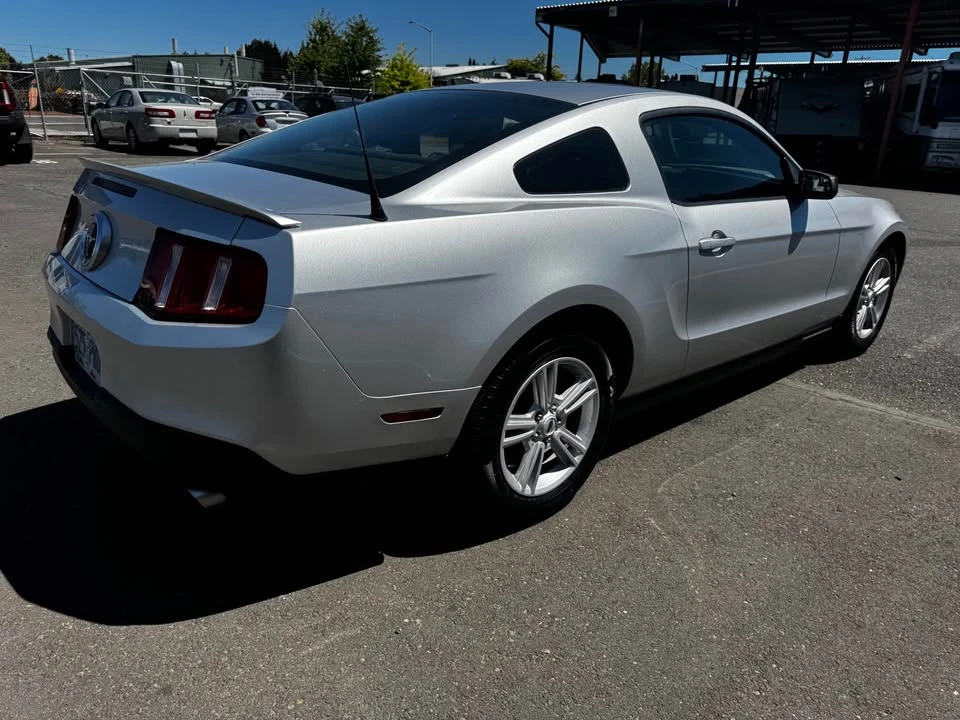 2012 Ford S197 Mustang - Image 5 of 17