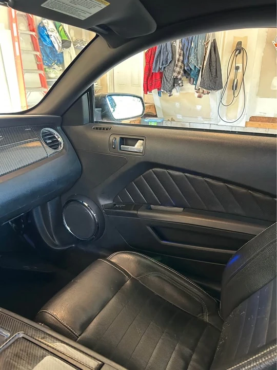 2012 Ford S197 Mustang - Image 11 of 17