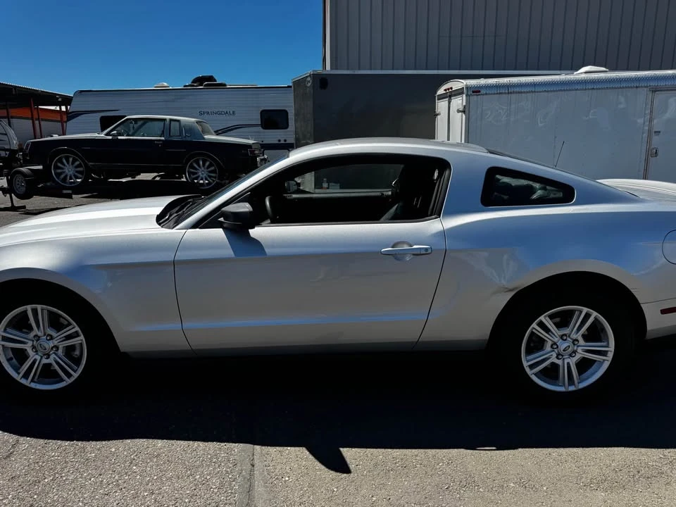 2012 Ford S197 Mustang - Image 8 of 17