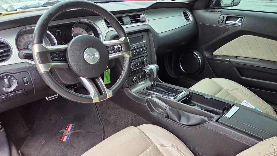 2012 Ford S197 Mustang - Image 9 of 15